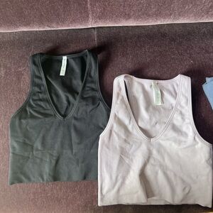 Athleta AURORA SEAMLESS CROP RIB TANK x2